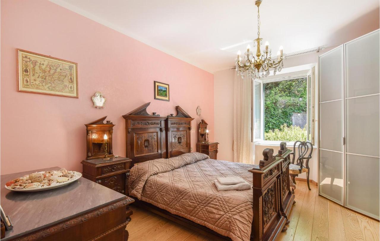 3 Bedroom Amazing In Apartamento
