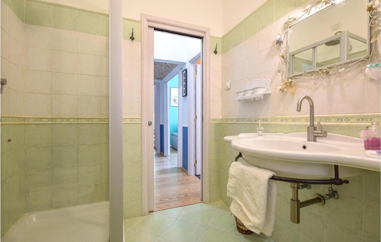3 Bedroom Amazing In Génova